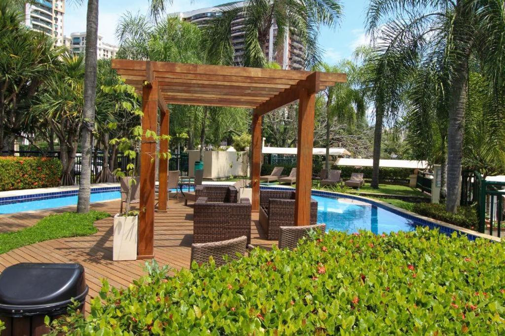 Barra Da Tijuca - 508 - De Frente Para Maravilhosa Piscina - Estacionamento Gratuito - Academia Comphania Atletica - Balsa Para Praia Gratis - Microondas - Geladeira Grande - Recepcao 24Horas - Wi-Fi - Com Pia Rio de Janeiro Kültér fotó