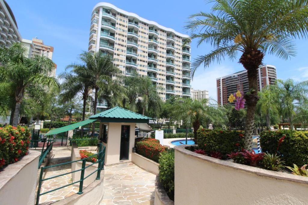 Barra Da Tijuca - 508 - De Frente Para Maravilhosa Piscina - Estacionamento Gratuito - Academia Comphania Atletica - Balsa Para Praia Gratis - Microondas - Geladeira Grande - Recepcao 24Horas - Wi-Fi - Com Pia Rio de Janeiro Kültér fotó